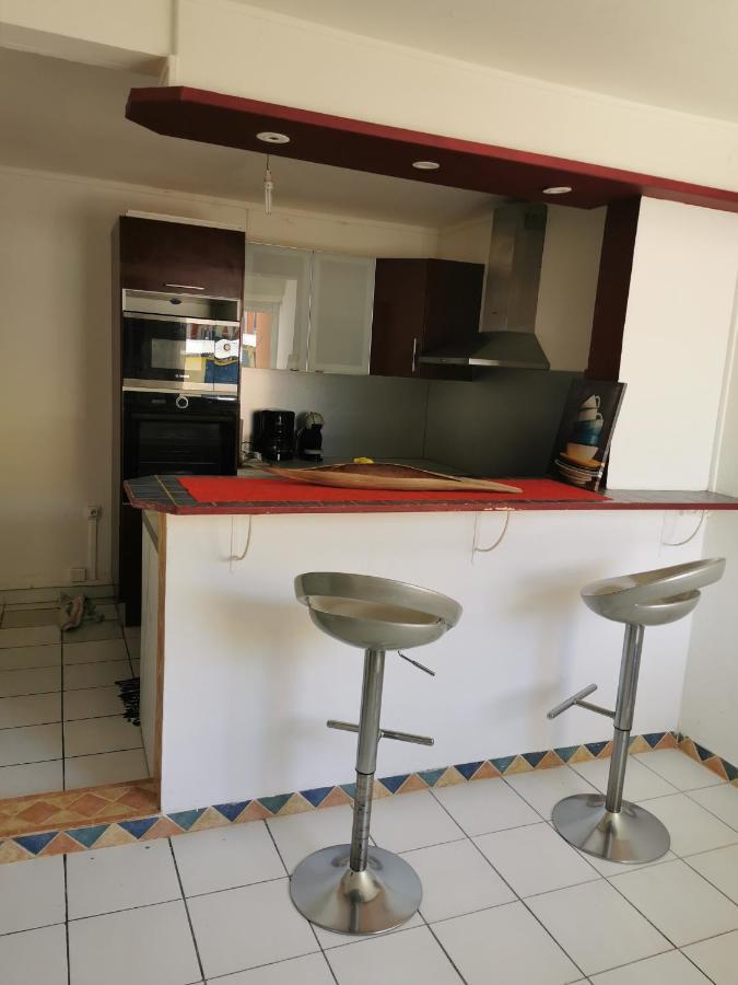 Appartement lumineux 2 chambres à 1mn de la plage Le Gosier  Esterno foto